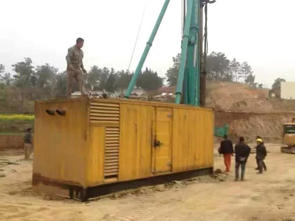 双阳如何判断水冷式机油散热器密封件是否需要更换？
